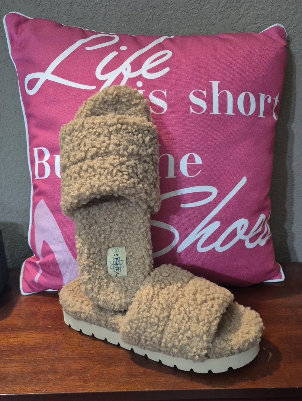 SERRA Fuzzy Slip Ons